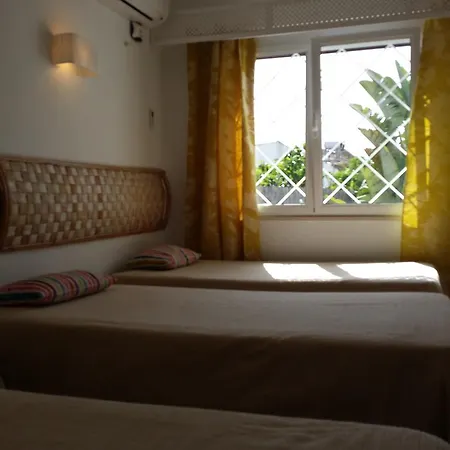 Oura Beach Semesterpark