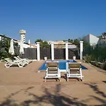 Oura Beach 홀리데이파크 알부페이라