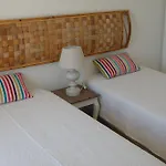 Oura Beach Tatil parkı