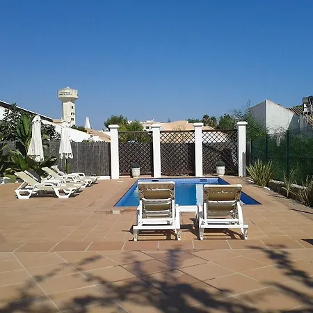 Oura Beach 假日公园 阿尔布费拉