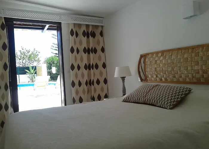 Oura Beach 假日公园 阿尔布费拉